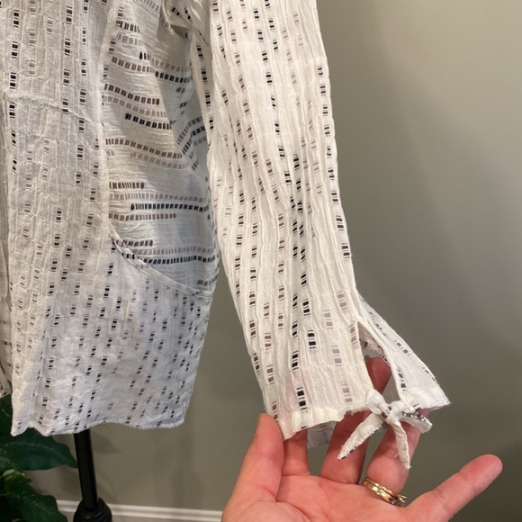 Habitat Button Front Tunic with Collar & Front Pockets in White & Shades of Gray - Picture 3 of 12